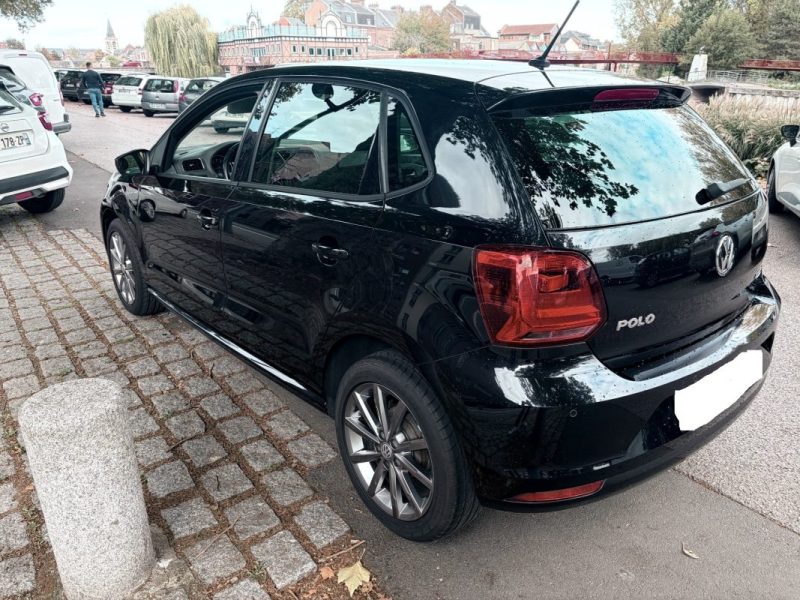 Volkswagen POLO 1.0 FRESH BLUEMOTION  1ère MAIN