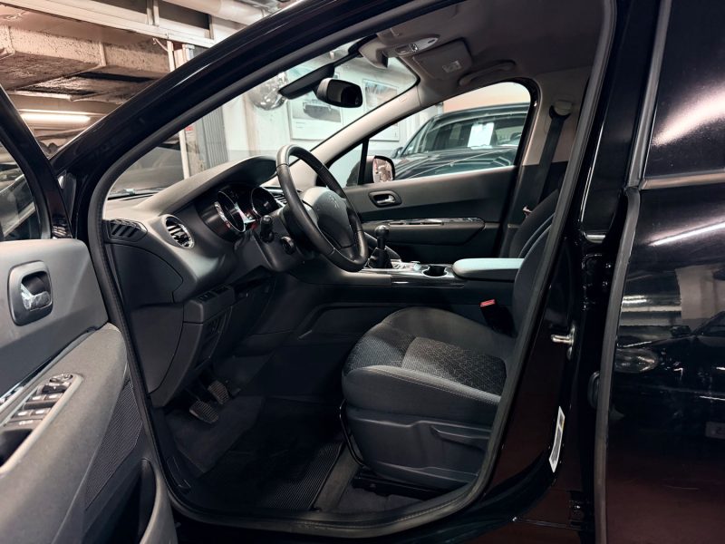 PEUGEOT 3008 1.6 VTI 120ch ACTIVE 1ERE MAIN 