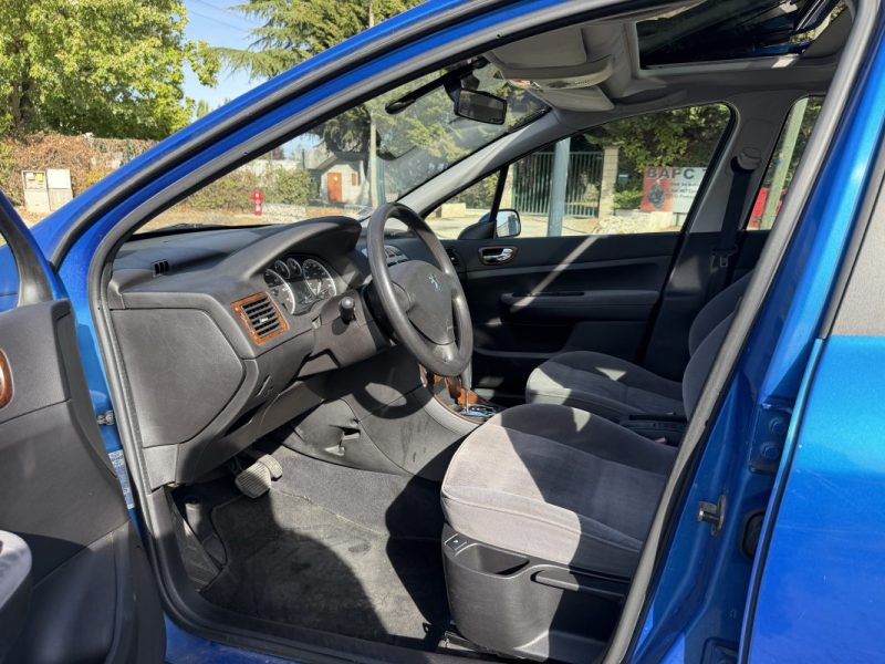 PEUGEOT 307 1.6 110 CV  Boite Auto / CARPLAY / Toit Ouvrant / Paiement 4X ou 10X Possible