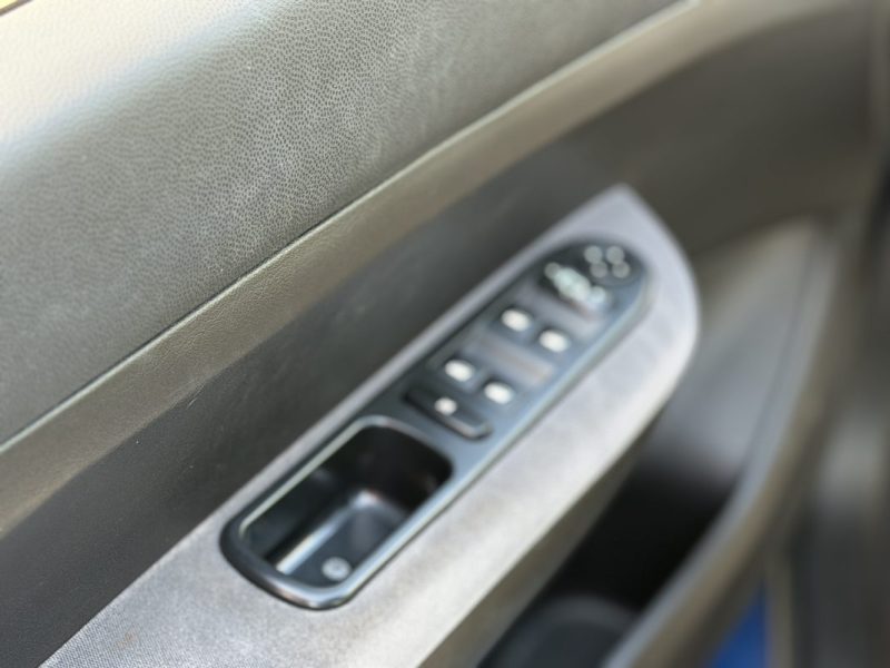 PEUGEOT 307 1.6 110 CV  Boite Auto / CARPLAY / Toit Ouvrant / Paiement 4X ou 10X Possible