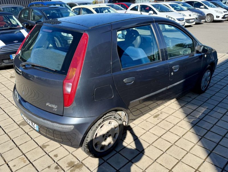 FIAT PUNTO  1.9 JTD 83ch FINITION ACTIVE  2003