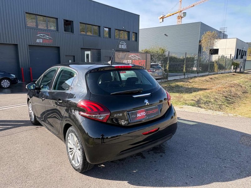 PEUGEOT 208 1.2 VTI 82CH S&S ALLURE 
