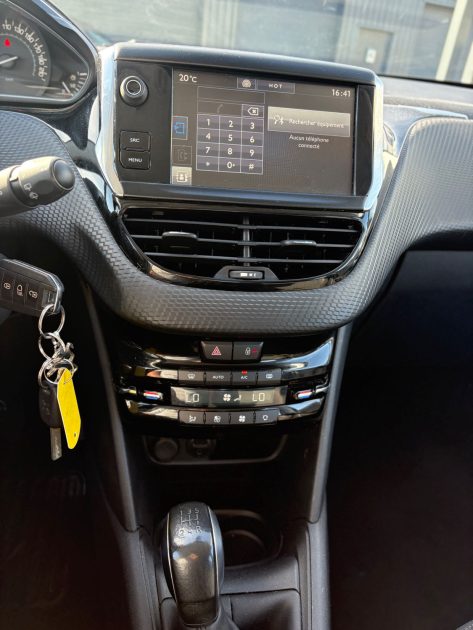 PEUGEOT 208 1.2 VTI 82CH S&S ALLURE 