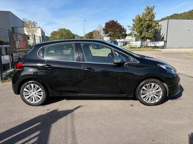PEUGEOT 208 1.2 VTI 82CH S&S ALLURE 