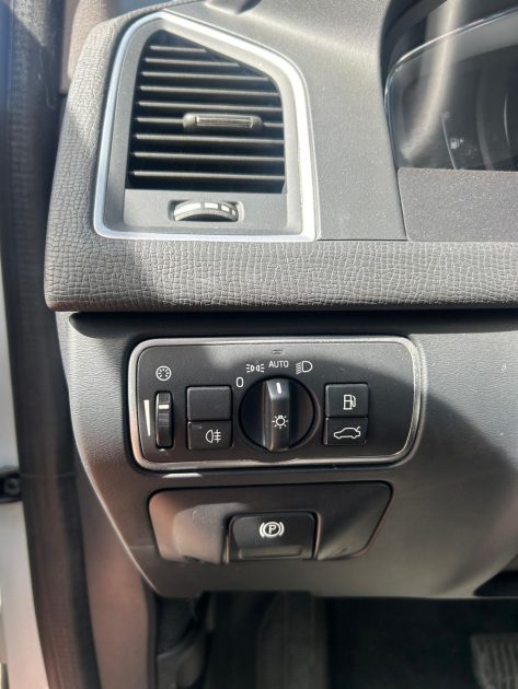 VOLVO XC60 I SUV 2.0 D3 summum 150CH BA 2017