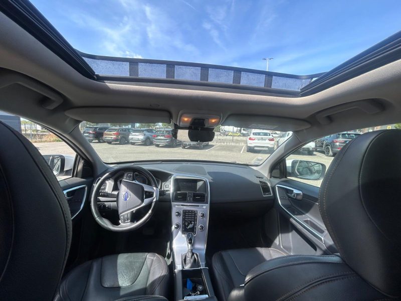 VOLVO XC60 I SUV 2.0 D3 summum 150CH BA 2017