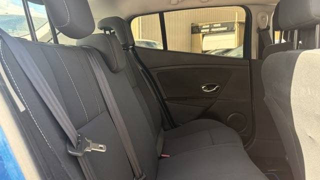 RENAULT MEGANE III 35 PORTES 1.5 DCI 2011