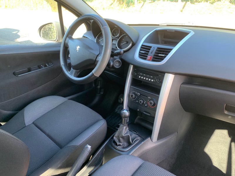 Peugeot 207 1.4E Urban 2013