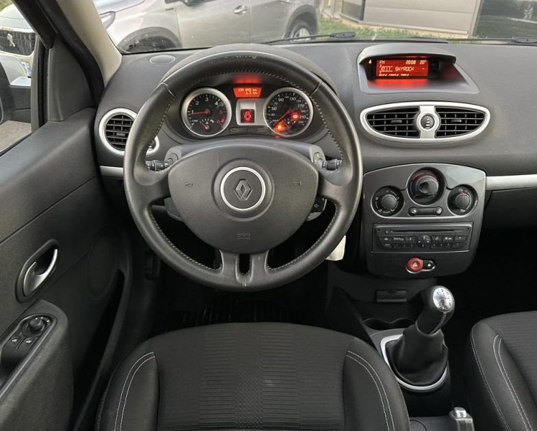 RENAULT CLIO iii 1.5 DCI 75 cv GARANTIE 6 MOIS 