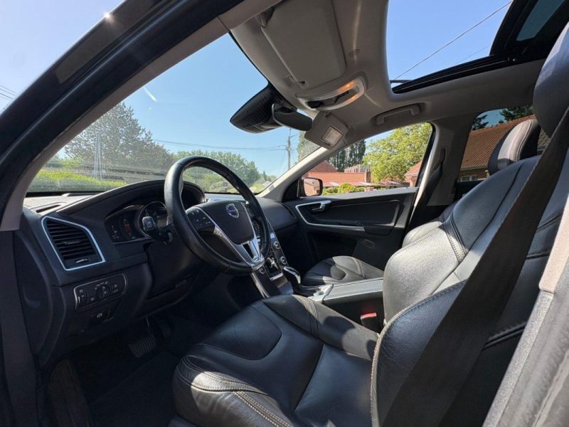 VOLVO XC60 D3 150 KINETIC GEARTRONIC 2015