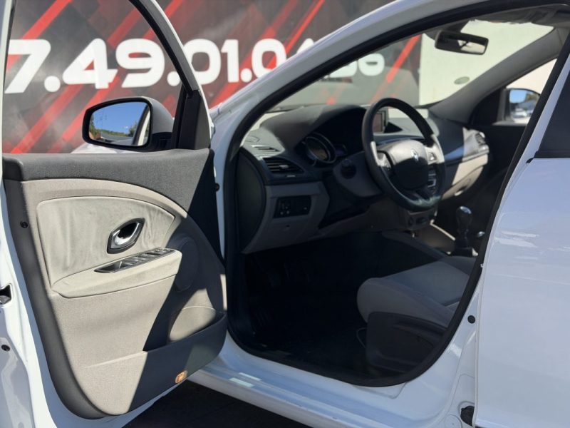 RENAULT MEGANE III 5 PORTES 1.5 DCI 2009