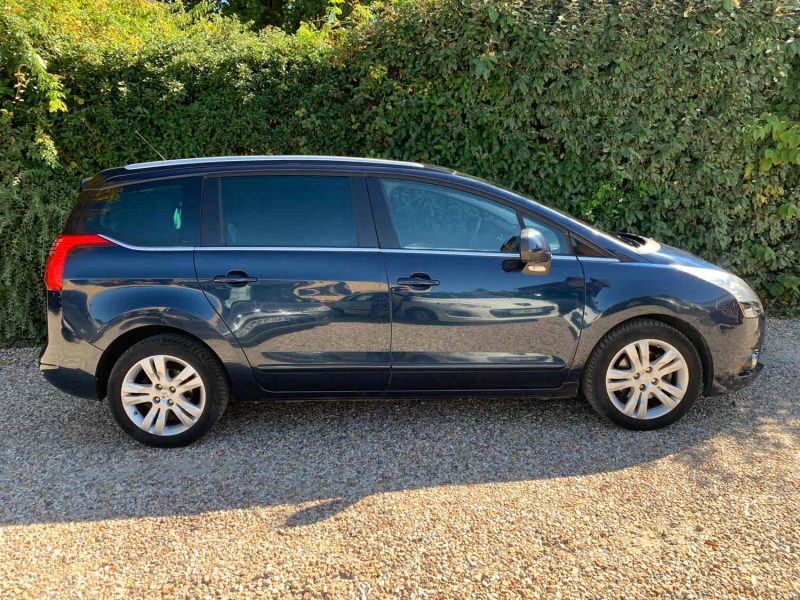 PEUGEOT 5008 2.0 HDI 2011
