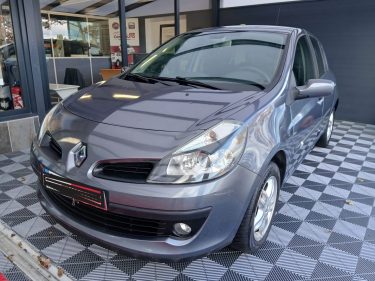 RENAULT CLIO III CONFORT DYNAMIQUE 1.6i 110 CV  2005