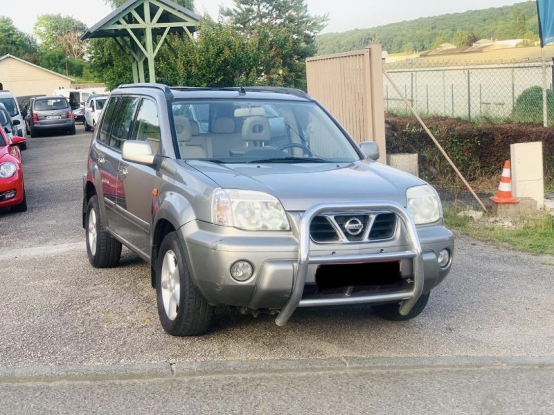 NISSAN X-TRAIL  2003
