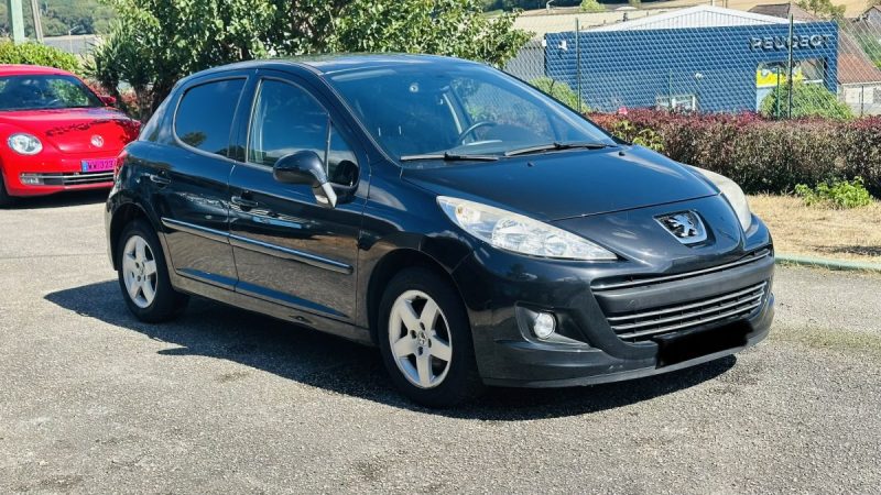 PEUGEOT  207  2011