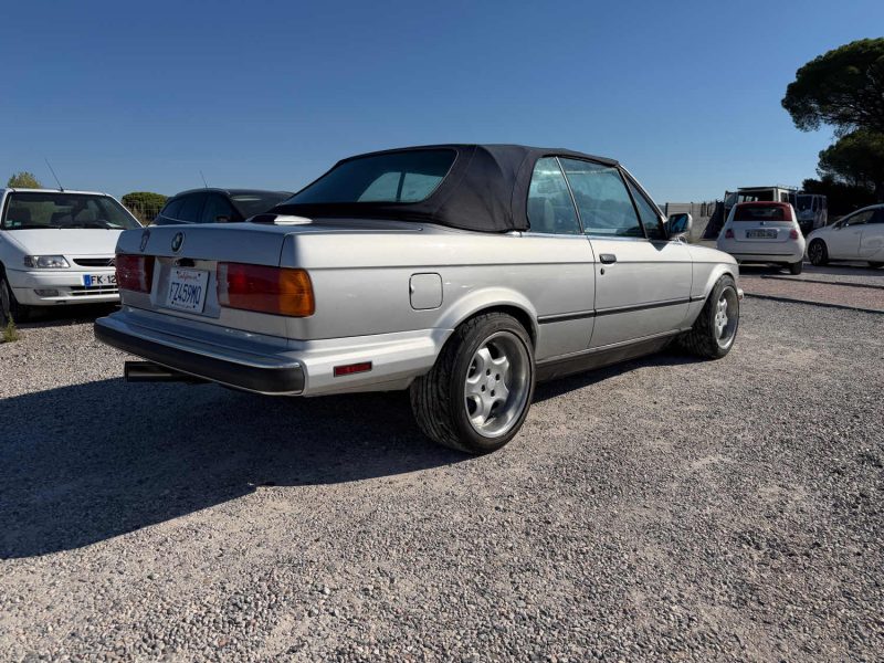 B.M.W. 325 I CABRIOLET USA 2.5 325 I 1991 BA