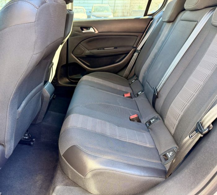 PEUGEOT 308 1.5 BLUEHDI 130  2018