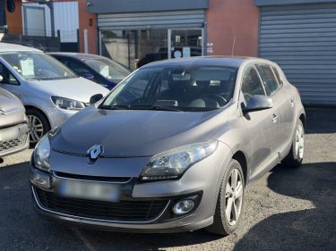 RENAULT MEGANE 3 1.5 DCI 110 cv - DYNAMIQUE - BOITE AUTOMATIQUE 2013