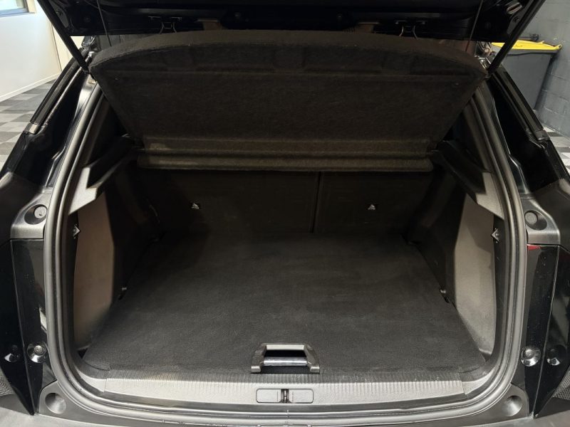 PEUGEOT 2008 ALLURE PACK 1.5 Hdi / CARPLAY / PREMIERE MAIN