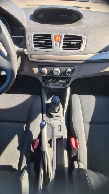 RENAULT Megane - 1.6 Attraction 100ch essence