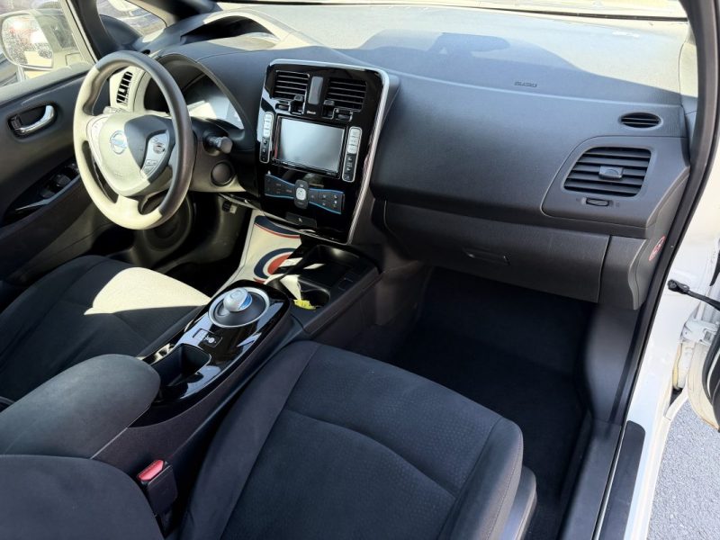 NISSAN LEAF 30KWH  2017