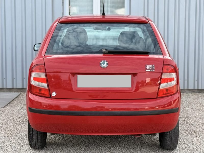 SKODA FABIA  PHASE2 1.2I 54CV 2006 186 500KM