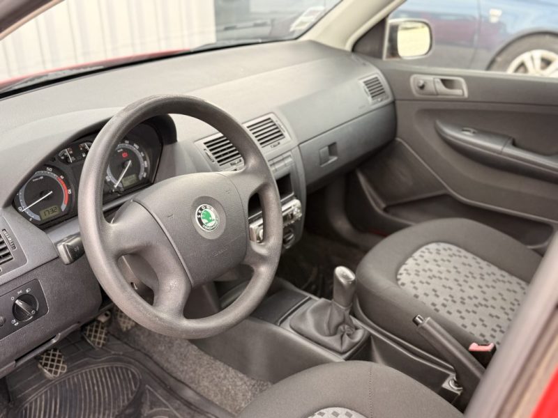SKODA FABIA  PHASE2 1.2I 54CV 2006 186 500KM