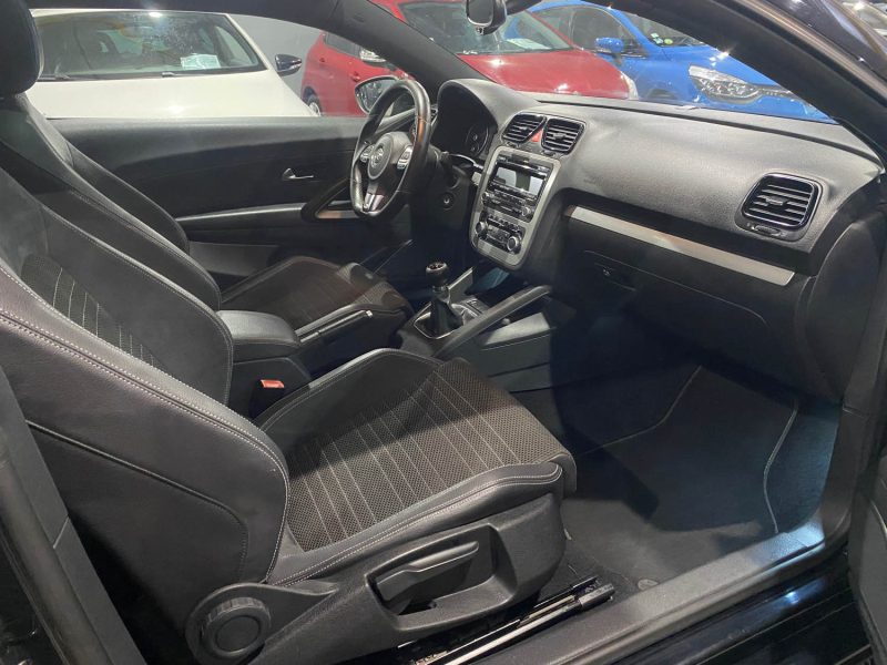 VOLKSWAGEN SCIROCCO III 2.0 TDI 140CH