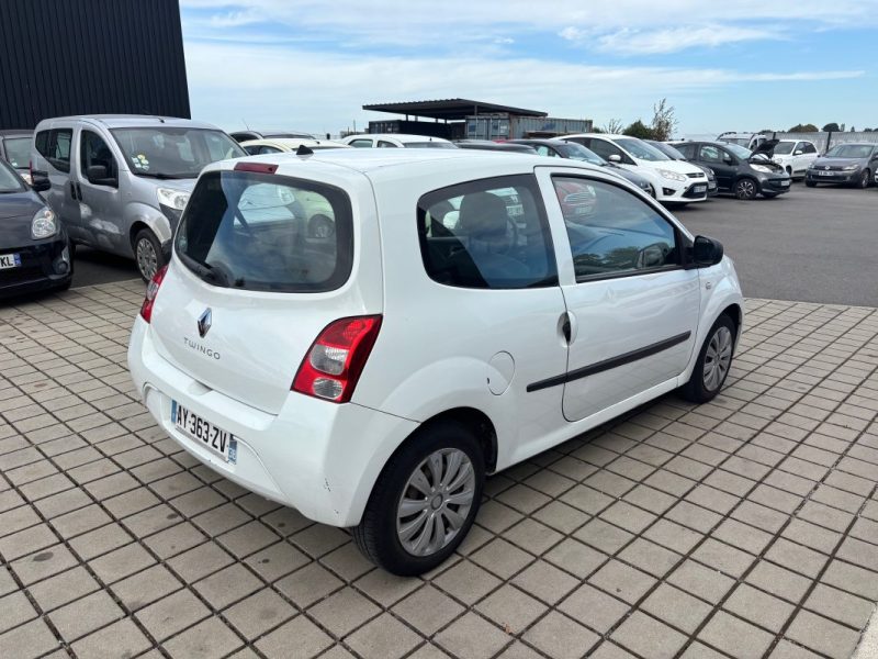 RENAULT TWINGO 1.2 75CH AUTHENTIQUE 2010
