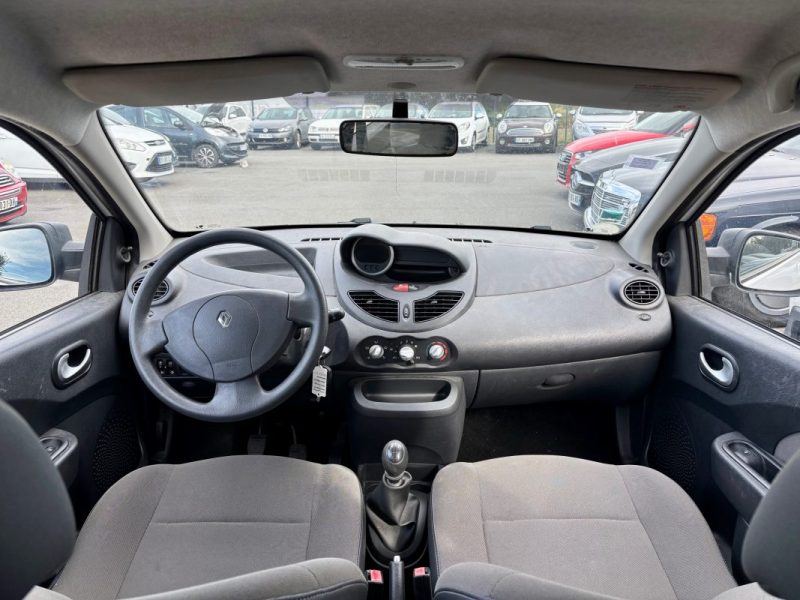 RENAULT TWINGO 1.2 75CH AUTHENTIQUE 2010