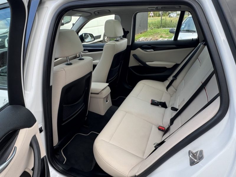 BMW X1 SDRIVE20D 184Ch PACK X LINE FULL OPTIONS GPS/CLIM/CUIR/XENON/TOIT  1er MAIN