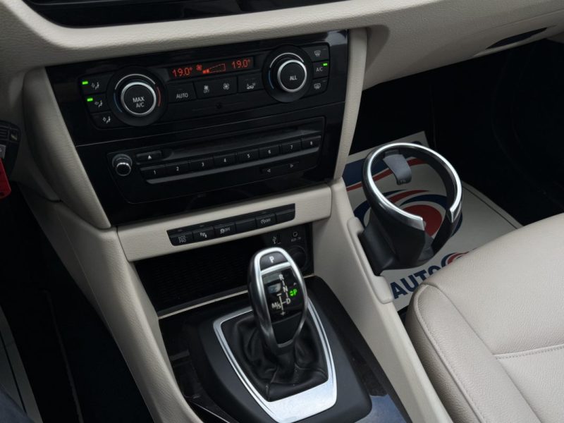 BMW X1 SDRIVE20D 184Ch PACK X LINE FULL OPTIONS GPS/CLIM/CUIR/XENON/TOIT  1er MAIN