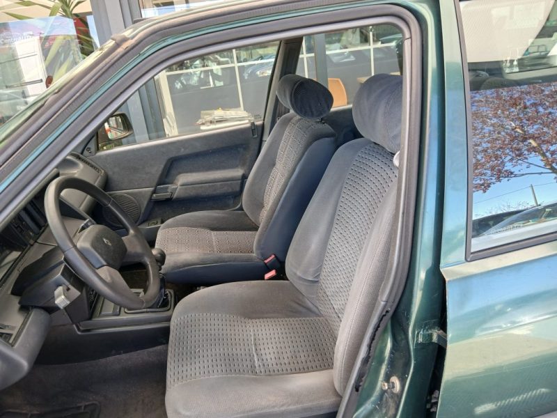 RENAULT R21 NEVADA 2.1D  RN 70 CV   1995