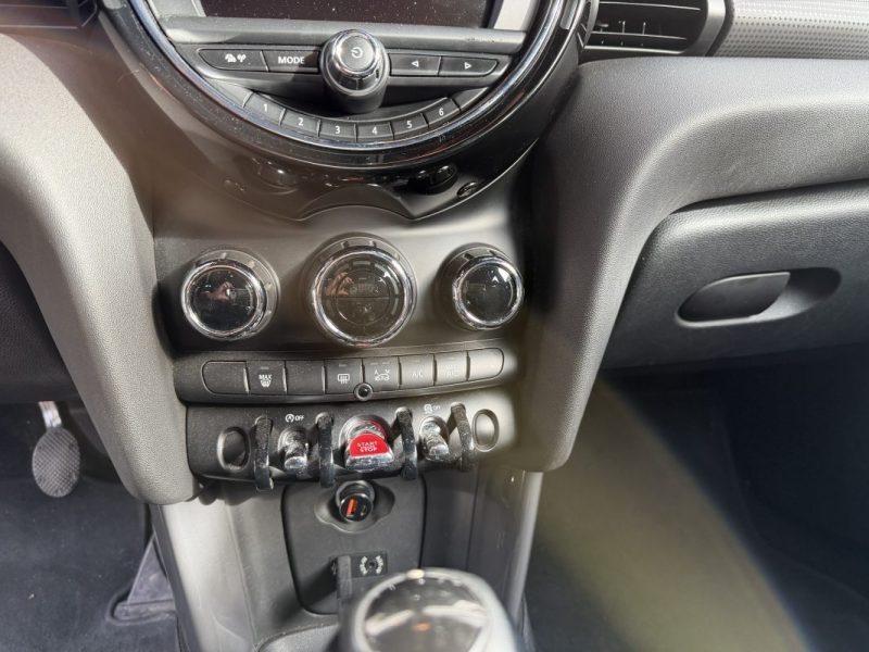 MINI Cooper 136 ch Finition Red Hot Chili - ENTRETIEN COMPLET
