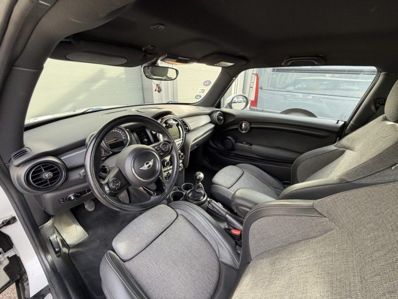 MINI Cooper 136 ch Finition Red Hot Chili - ENTRETIEN COMPLET