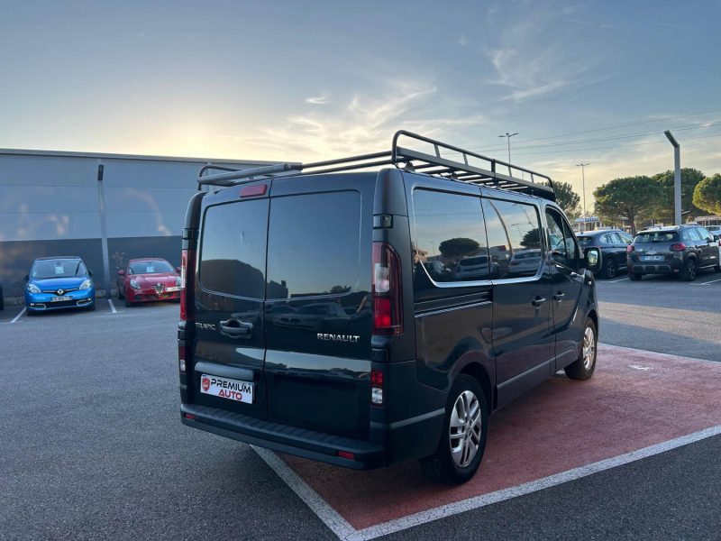 RENAULT TRAFIC III  2.0 DCI 145 EDC  2021 Grtie 12 mois Suivie complet Renault vidange boite fais