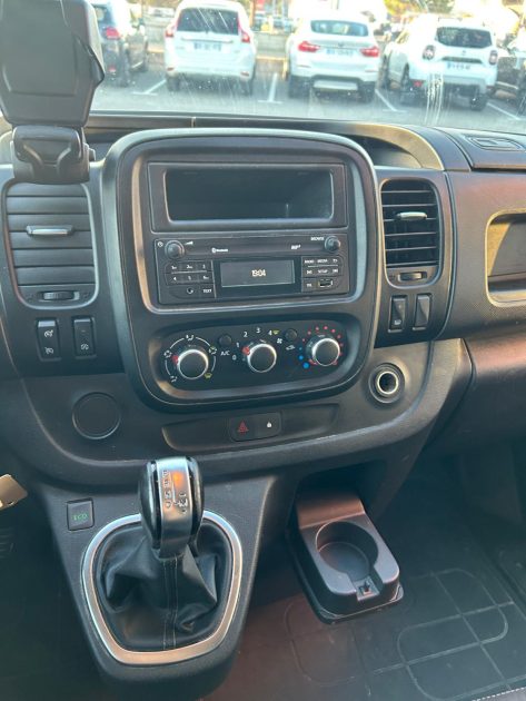 RENAULT TRAFIC III  2.0 DCI 145 EDC  2021 Grtie 12 mois Suivie complet Renault vidange boite fais