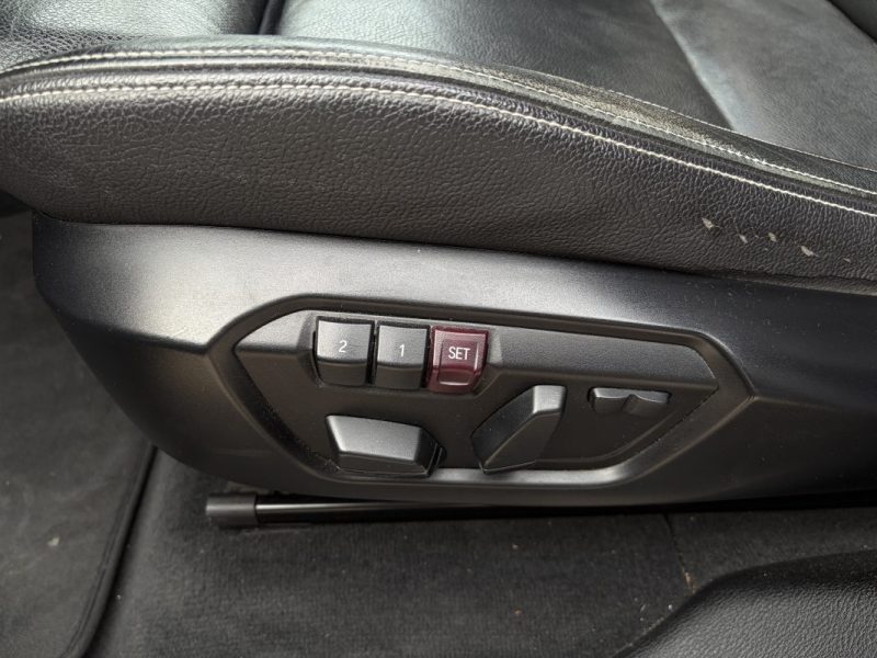 UNIQUEMENT POUR PROFESSIONEL BMW X4 2.0 XDRIVE 28 i 245 cv PACK M 