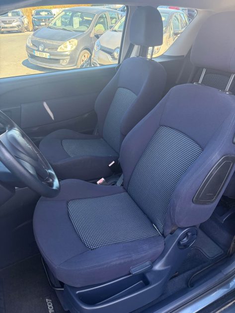 PEUGEOT 1007 1.6HDI 110CH TRENDY