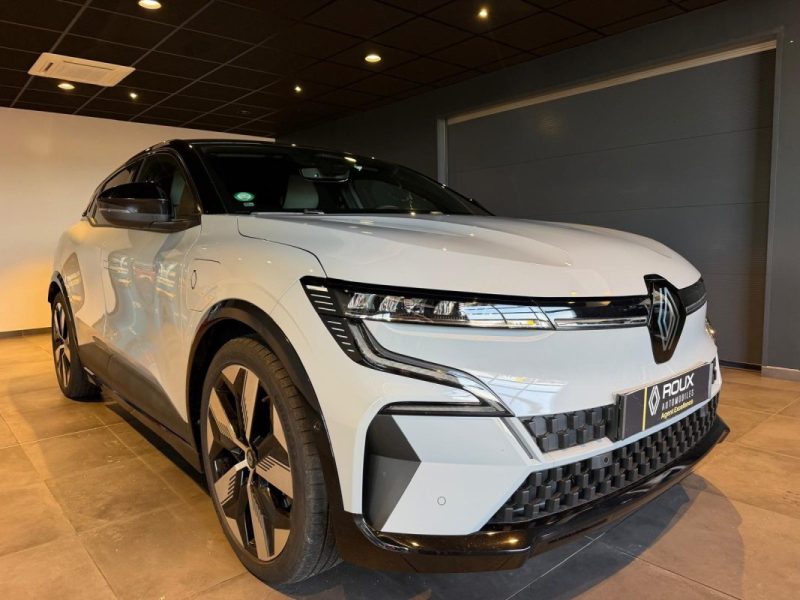 RENAULT MEGANE-E TECHNO 220 CH AUTONOMIE CONFORT AC22 / PACK ADVANCED DRIVING ASSIST / TVA 