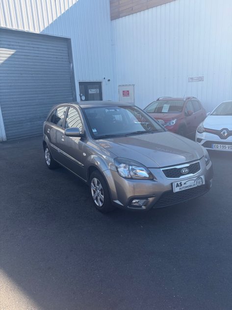 KIA RIO 2 1.4 16V 97ch