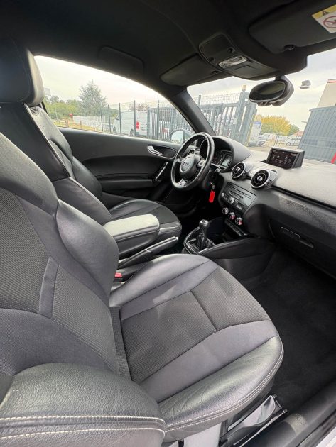 AUDI A1 SPORTBACK 1.6 TDI 105CH S-LINE