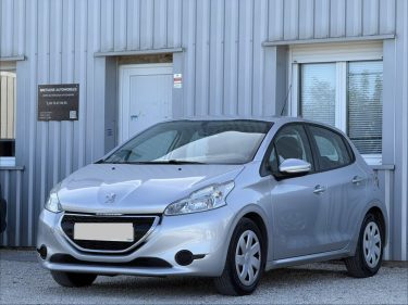 PEUGEOT 208 1.4I 95CV 2012 145 000KM