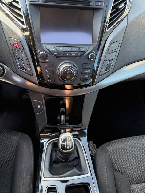 HYUNDAI I40 I CW 1.7 CRDI 2012
