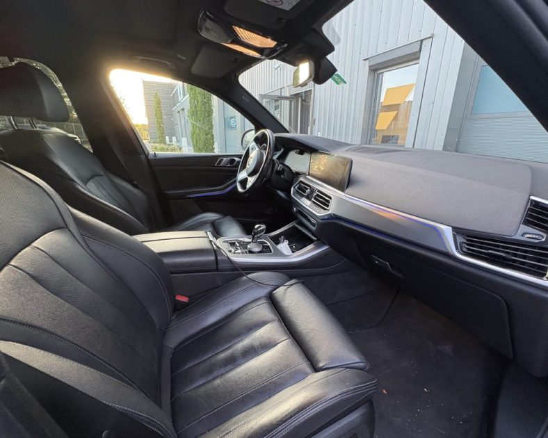 BMW X5 xDrive30d 265ch M Sport 2020 — Attelage -CT vierge - Entretien BMW - Toit ouvrant panoramique