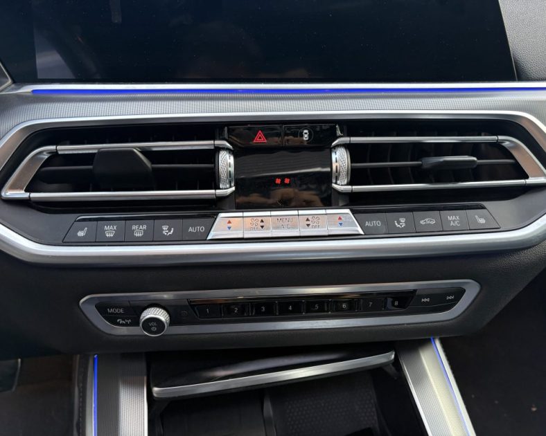 BMW X5 xDrive30d 265ch M Sport 2020 — Attelage -CT vierge - Entretien BMW - Toit ouvrant panoramique