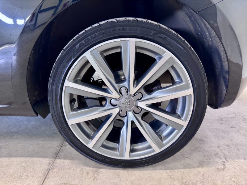 AUDI A1 1.6 TDI 105ch Ambition BVM 3 Portes