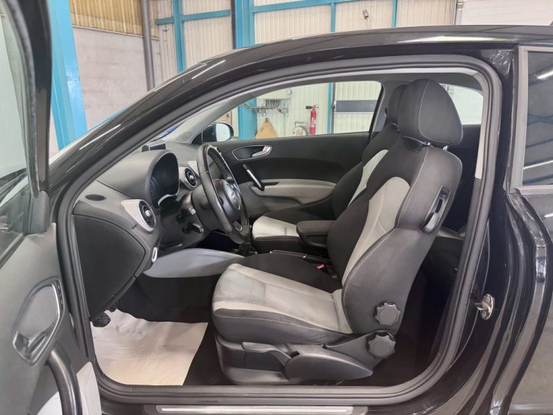 AUDI A1 1.6 TDI 105ch Ambition BVM 3 Portes