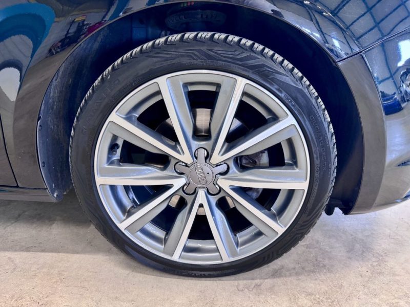 AUDI A1 1.6 TDI 105ch Ambition BVM 3 Portes