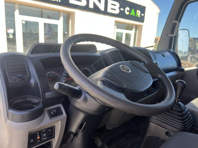 NISSAN CABSTAR 35.13 DCI 2010